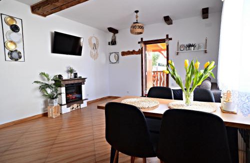 Bobrka Casa | Drozdówka nad Soliną - Domki BOHO