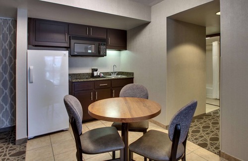 Crownhill Park Hotel | Drury Plaza Hotel San Antonio Airport