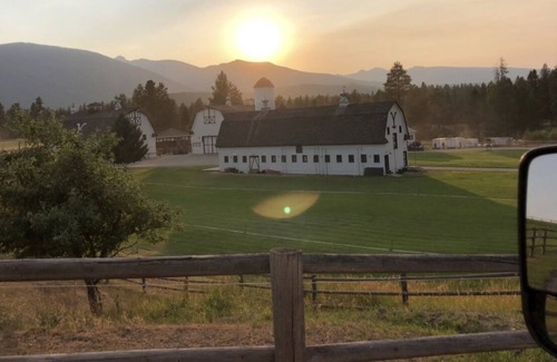 Conner Cabina | Dry Cabin #9, sleeps 2 guest maximum