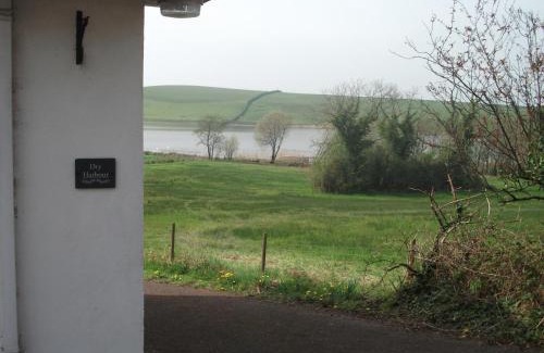 Enniskillen Casa | Dry Harbour