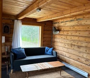 Whitehorse Chalet De Esquí | Dry Log Cabin with Mountain Views