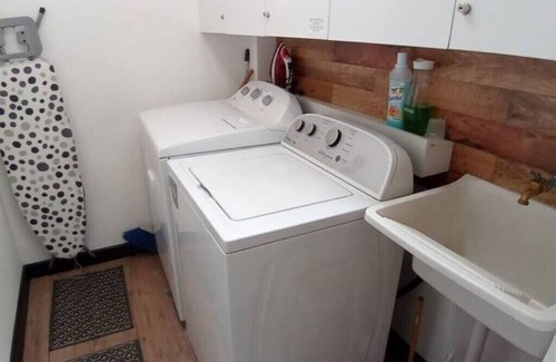 Zona 15 Apartamento | DSt4 Well stocked studio in zone 15