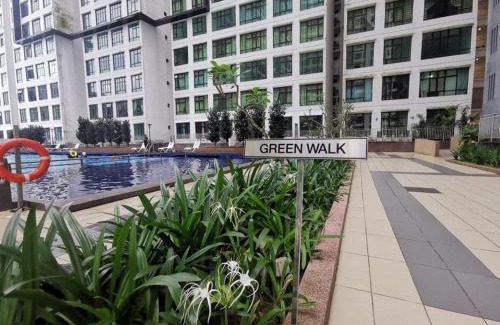 Kempas Apartamento | DSummit 3bedroom WiFi Netflix 5 Pax
