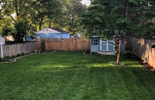 Annapolis Casa | DTA 2 bdrm w/parking, pet friendly, great location with all of the amenities!
