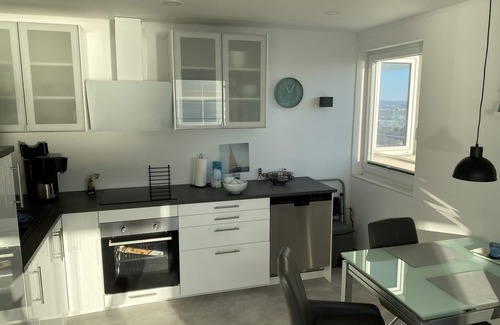 Sierksdorf Apartamento | DTV **** - look directly at the sea from your bed - one-room apartment, superbly furnished,