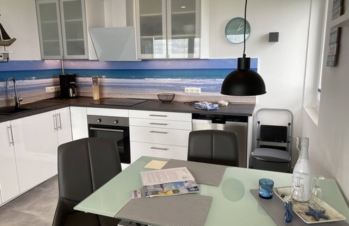 Sierksdorf Apartamento | DTV **** - look directly at the sea from your bed - one-room apartment, superbly furnished,
