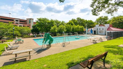 Downtown Casa | Dtwn at Your Door Historic Frederick Gem with Yard!