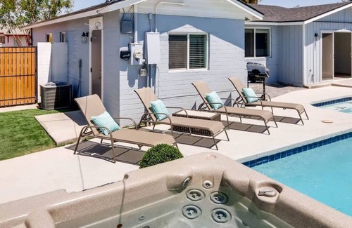 Cavalier Vista Casa | Best of Both OLD TOWN 7BD/4BA