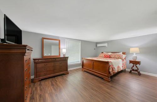 Glasgow Casa | Dual Delight Stylish Duplex 2-Unit Home