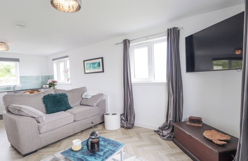 Auckengill Cabaña | DUART AT THE SEA, pet friendly, with a garden in John O Groats