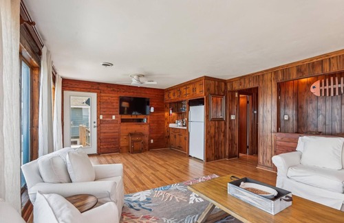 Duck Casa | DUCK HOUSE - OCEANFRONT! New for 2025!