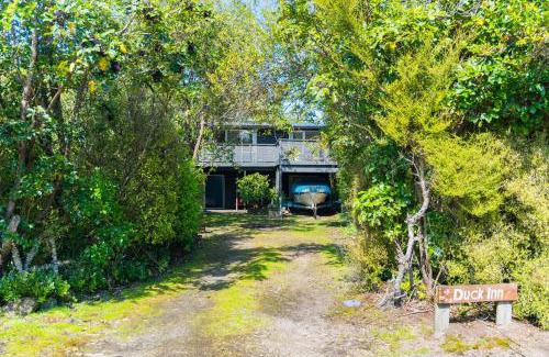Kuratau Casa | Duck Inn - Lake Taupo Holiday Home