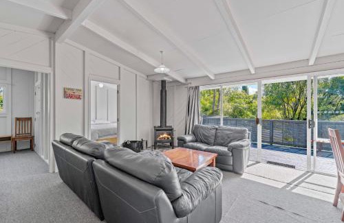 Kuratau Casa | Duck Inn - Lake Taupo Holiday Home