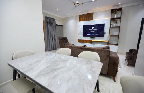 Adenta Apartamento | Duffie's Mansion