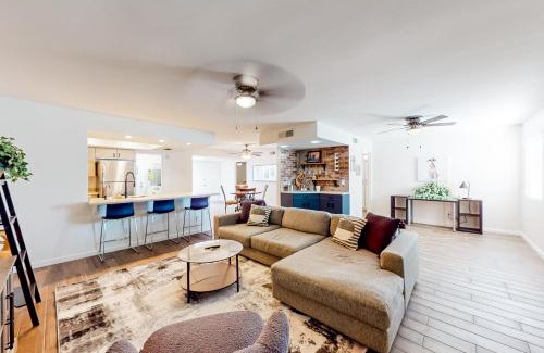 Tempe Casa | Duke Delight