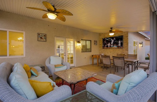 Coachella Casa | Dulce Vida: Pool, Spa, Table Games, Fire Pit, BBQ!