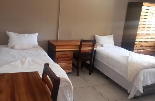 Scottsville Casa | Dulwich Precinct Holiday Rentals