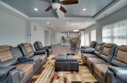 Dumfries Casa | Dumfries Vacation Rental ~ 32 Mi to Washington DC!