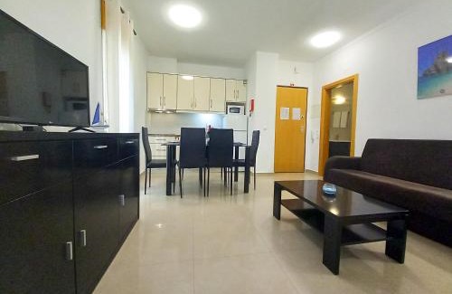 Cavacos Apartamento | Dunas 3- Elegante, 150mt Praia, Wifi