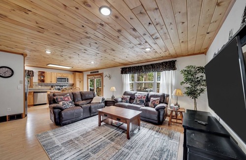 Piedmont Casa | Dunbar Retreat, Dunbar Retreat in the Pines