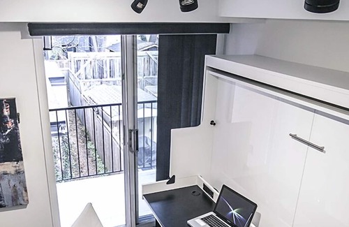 Cabbagetown South Casa | DUNDAS SQUARE Luxury Apartment - oficina híbrida !!