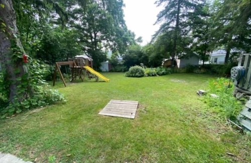 Napanee Casa | Dundas street home