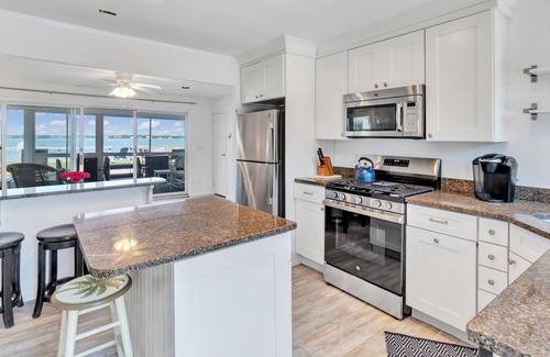 Westhampton Beach Cabaña | Dune Rd Hamptons Bayfront Paradise!