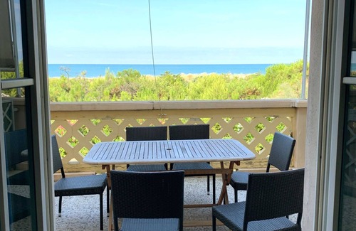 Calambrone Apartamento | Regina-Elena, vista panorámica al mar - apartamento en primera línea de mar