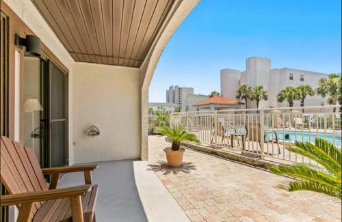 Fort Walton Beach Casa | Dune Villas 7A is a 1 bed and 1 bath unit located off beautiful 30A
