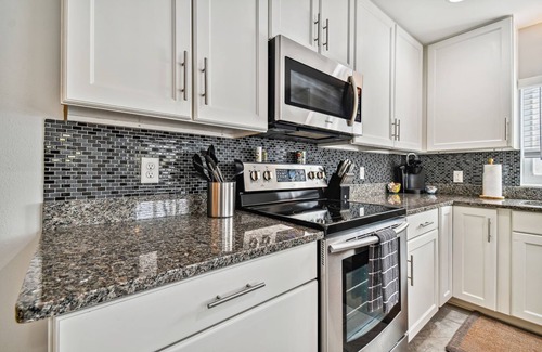 Dunedin Casa | Dunedin Bungalow on Pinellas Trail w/ Heated Pool