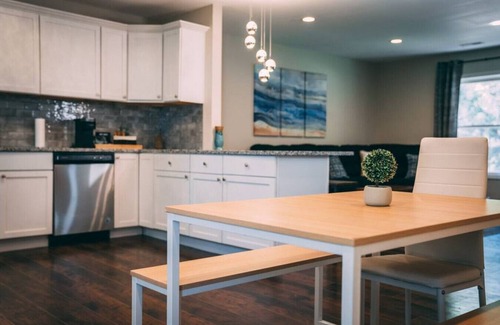 Portage Casa | Dunes Escape - Minutes from Indiana Dunes National Park