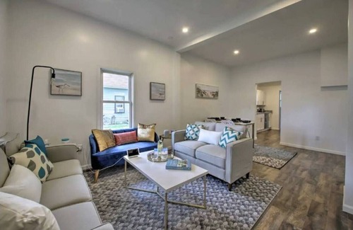 Chesterton Casa | Dunes Home 3 Bedroom I 2 BHR I 2 Living rooms Home | Valpo University | Dunes