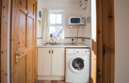Dunfanaghy Casa | Seaview Flat w/ Fireplace