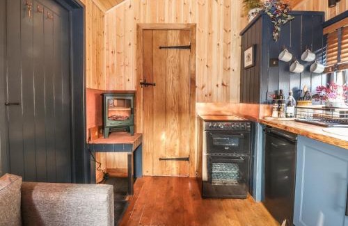 Knock Casa | Dunfell Shepherd's Hut