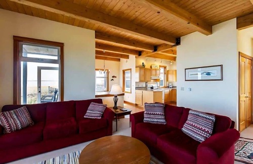 Sequim Casa | Dungeness Bay Beach House Tranquil Beach Getaway