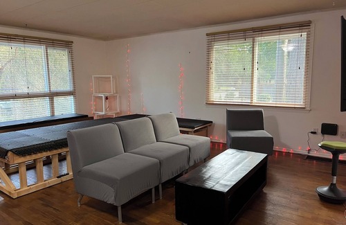 Seattle Metro Area Casa | Dungeon Getaway and Group Event Space