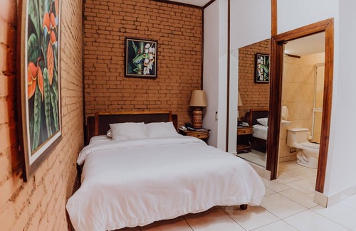 Amón Hotel | Dunn Inn