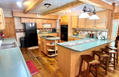 Sevierville Cabina | Dunn's Creek Hideaway