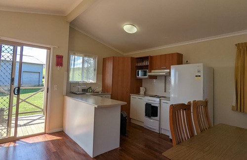 Ebor Cabina | Dunolly Cabin Ebor