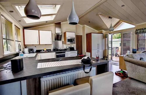 Kilmun Cabina | Dunoon - Coastal Lodge - sleeps 6 - Pet Friendly