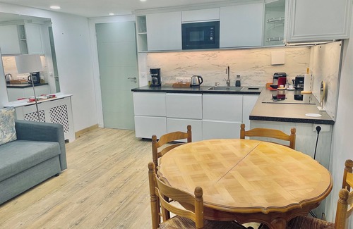 Clamart Apartamento | Dupleix 57m2, Jardin et Entrée Privée