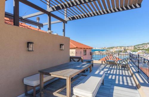 Batroun Apartamento | Duplex 3-BR with Port View