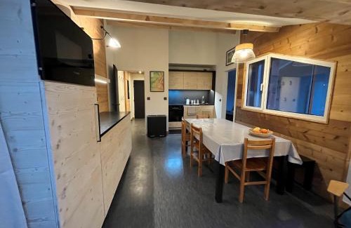 Correncon-en-Vercors Apartamento | Duplex 3 pièces au pied des pistes, 6/8 pers, TV, cuisine équipée - FR-1-761-3