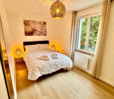 Brantome-en-Perigord Apartamento | Duplex 4 personnes avec jardin