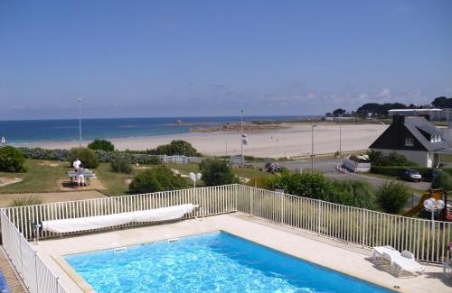 Trevou-Treguignec Apartamento | Duplex 6 pers piscine et vue mer