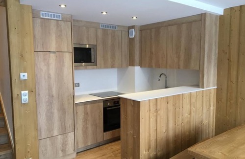 Val-d'Isere Apartamento | Duplex de 70m2 con orientación sur, idealmente ubicado a 250m del inicio de Solaise / Bellevarde
