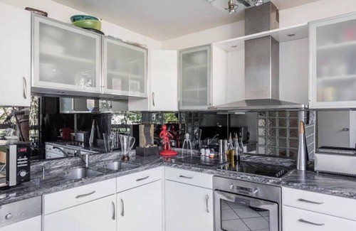 Faubourg-du-Roule Apartamento | duplex above the hotel berri champs-elysées 5 stars