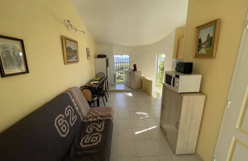 La Cadiere-d'Azur Casa | DUPLEX APARTMENT, SEA VIEW