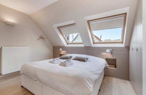 Heist Apartamento | Duplex apartment with terrace - next to the beach