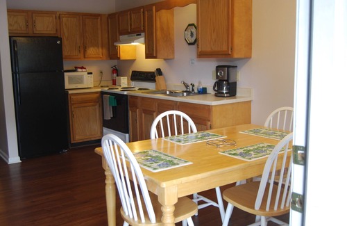 Russell Springs Cabina | Duplex Cabin G & H (Both Sides) @ LakePointe Resort